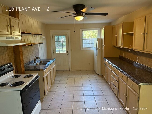 Building Photo - 116 N Plant Ave