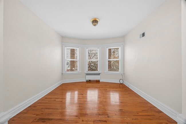 Building Photo - 287 Hornblower Ave