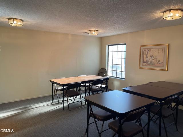 Building Photo - 852 N Monterey St