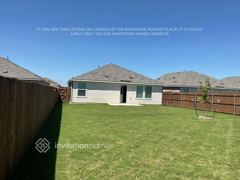Building Photo - 934 Carrick Dr