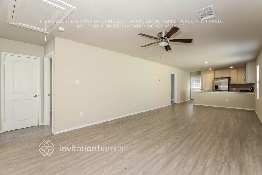 Building Photo - 4148 Waterfall Cv