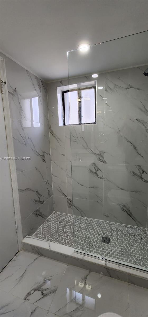 Building Photo - 5420 W 21st Ct