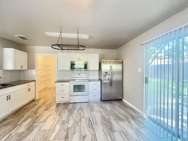 Building Photo - 2809 Briargrove Ln