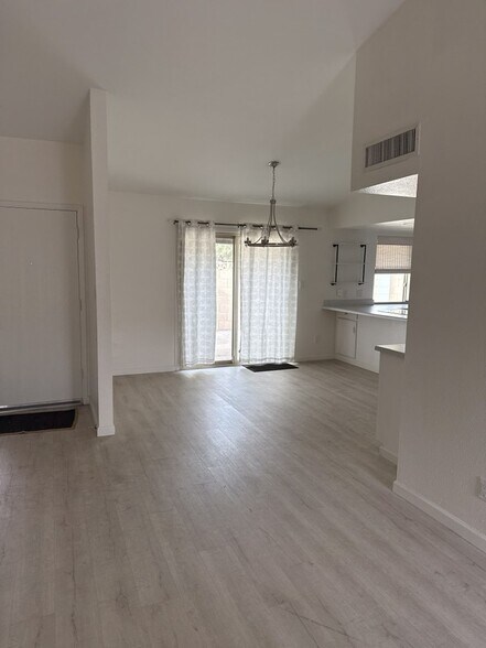 Building Photo - 18014 N 45th Ave