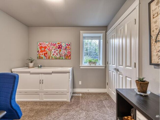 Building Photo - 6554 Hunt Highlands Loop