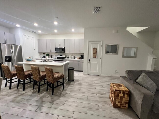 Building Photo - 844 Benoi Dr