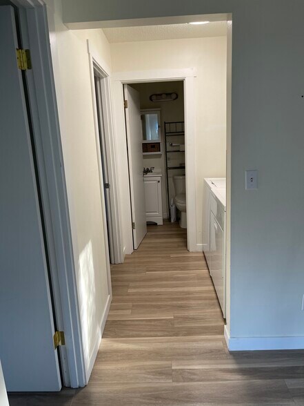 Hallway - 2107 Y St
