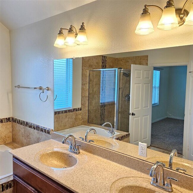 Building Photo - 2487 Santa Barbara Loop