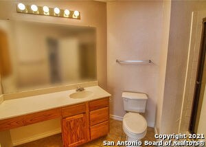 Building Photo - 13911 Edge Point Dr