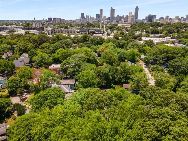 Building Photo - 119 Ashland Dr NE