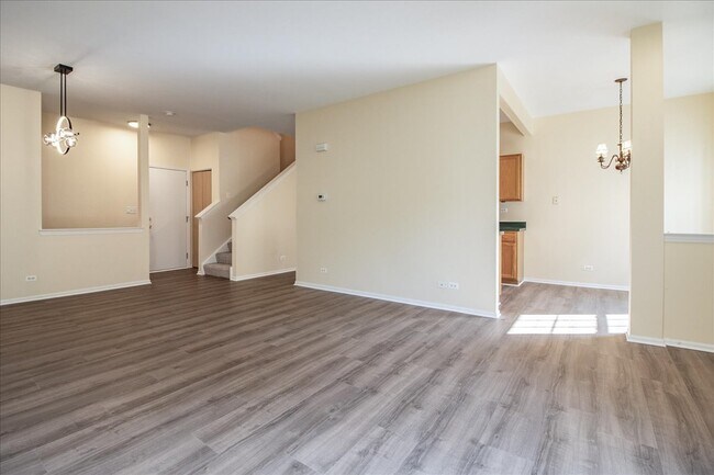 Building Photo - 2306 Reflections Dr