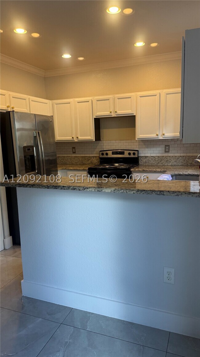 Building Photo - 3301 W 89th Terrace