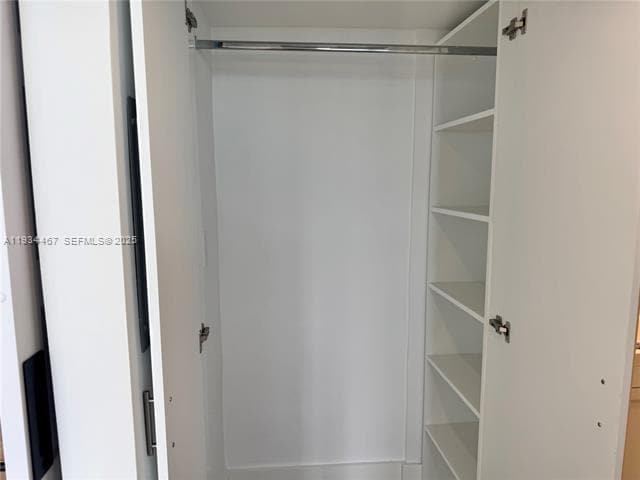 Building Photo - 5161 Collins Ave