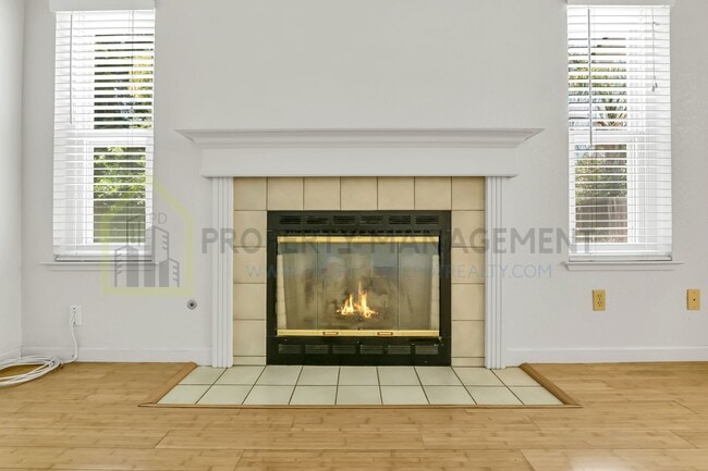 Building Photo - Spacious 4-Bedroom Home for Rent - $2800/m...