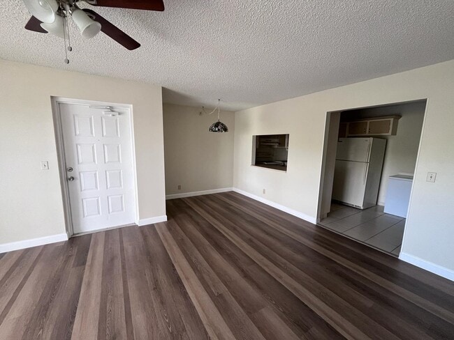 Living Room - 1002 Green Pine Blvd