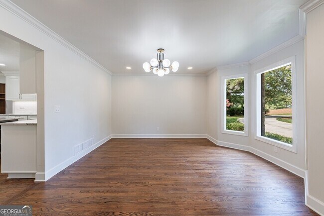Building Photo - 459 Atlanta Country Club Dr