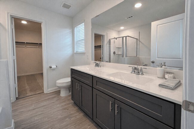 Building Photo - 14866 Ash Landing Dr