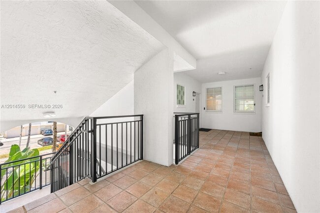 Building Photo - 3165 NE 184th St