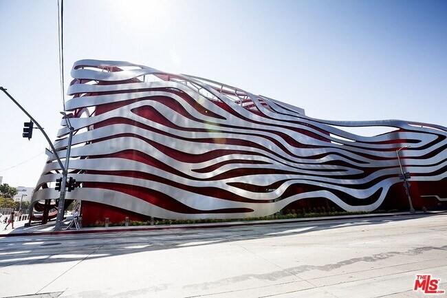 Building Photo - 938 Orange Grv Ave