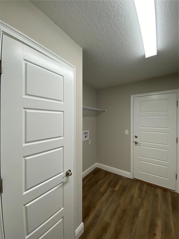 Building Photo - 207 Locust Ln Dr