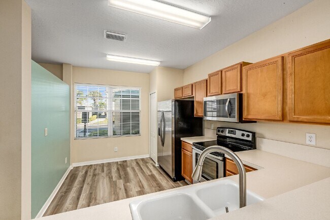 Building Photo - Cozy 2 Bed, 2.5 Bath Indialantic Rental - ...