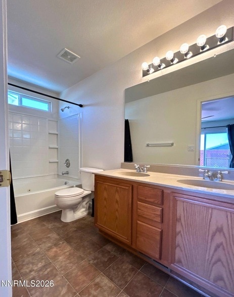 Building Photo - 17630 White Tail Ct