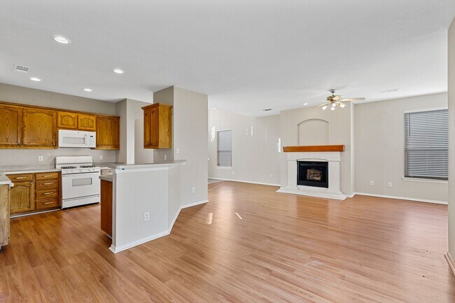 Building Photo - Lovely 2 Story 3/2.5/2 in NORTHWEST ISD Av...