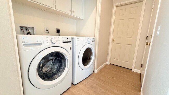 Building Photo - Beautiful 3 bedroom with AC in San Marcos