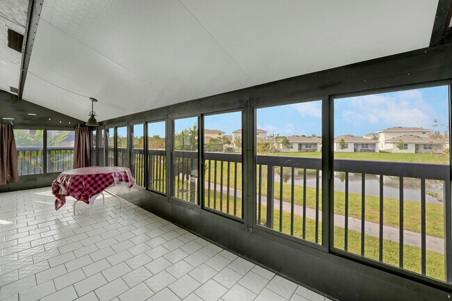Building Photo - 13679 Date Palm Ct