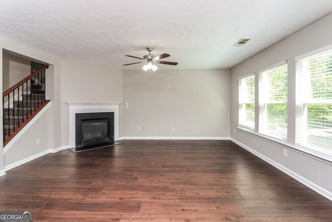Building Photo - 15 Candy Lilly Ln