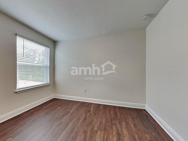 Building Photo - 27446 St Andrews Avenue
