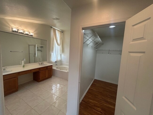 Building Photo - Beautiful Corona Hills Home