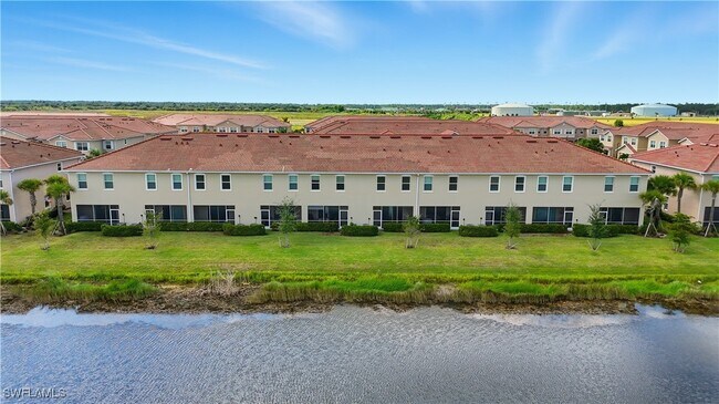 Building Photo - 2870 Blossom Wy