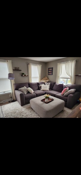 Building Photo - 3 Hamar Dr