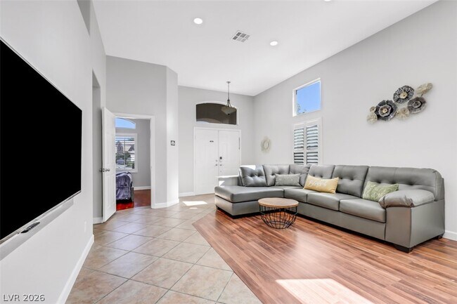 Building Photo - 7855 Windward Rd