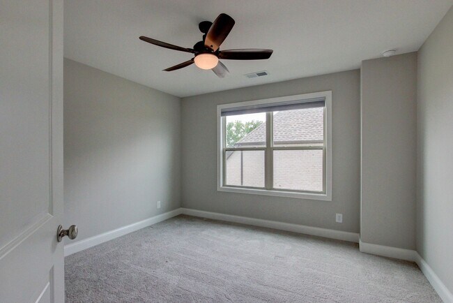 Building Photo - Custom Build in Sango.  Wow Factor