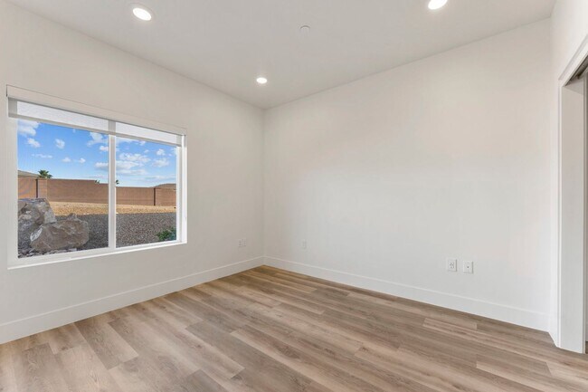Building Photo - Brand New Modern Apartments at Ascesa