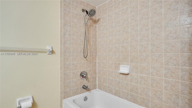 Building Photo - 120 Douglas Rd