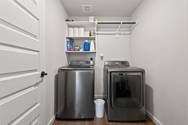 Building Photo - 30301 Kingston Heath Dr