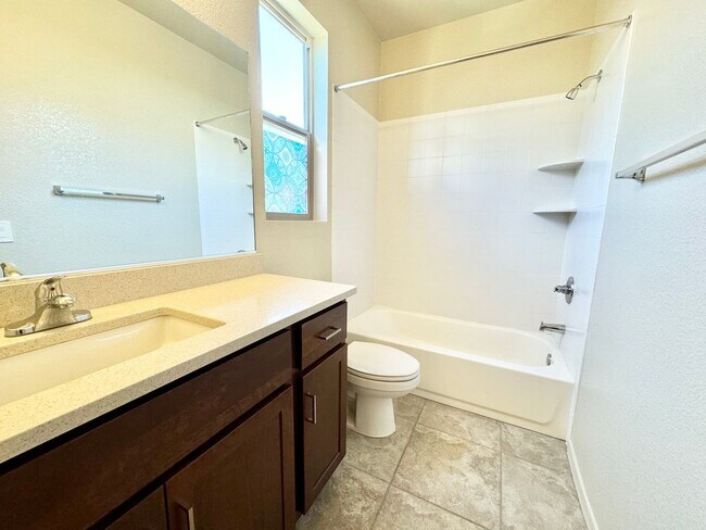 Building Photo - 3BR/2BA/2CG, 1617 sq.ft. rental in Sierra ...