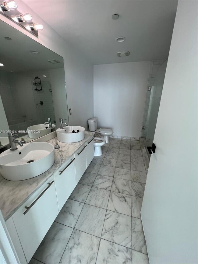 Building Photo - 888 Biscayne Blvd