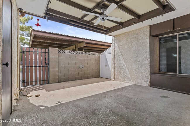 Building Photo - 1725 N Miller Rd