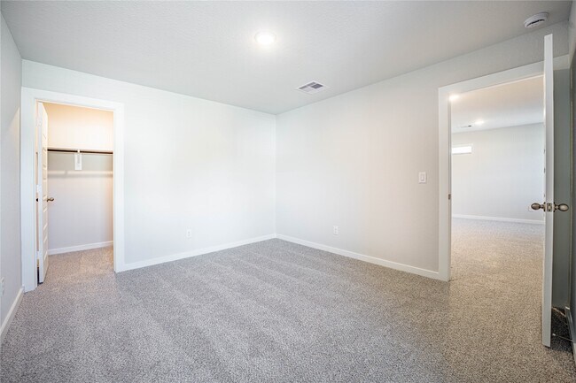 Building Photo - 8595 Blueberry Ash St