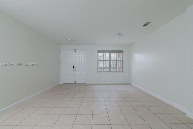 Building Photo - 3126 NW 101st Ct
