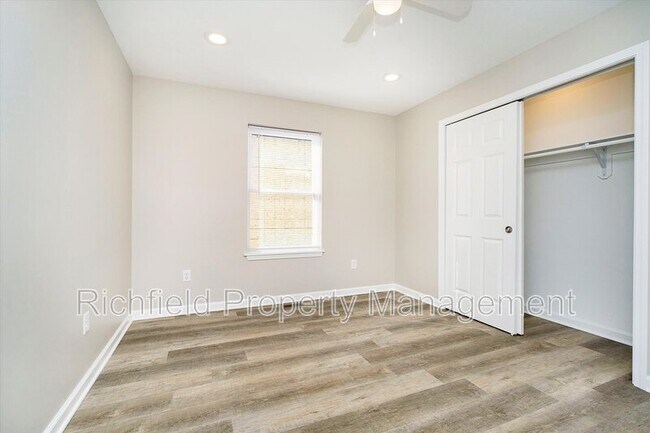 Building Photo - 1742 Thaddeus St