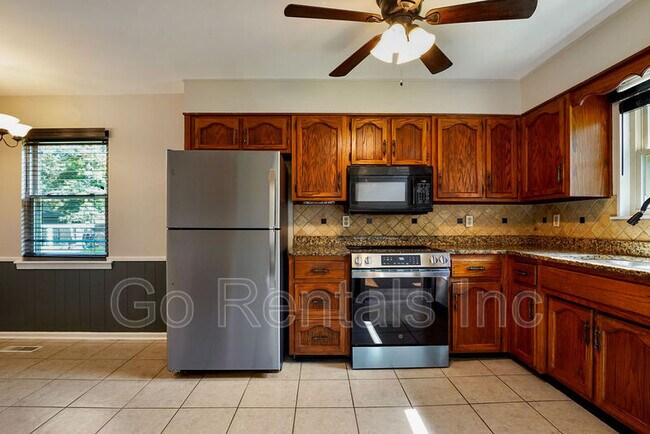 Building Photo - 122 Old Spanish Trail