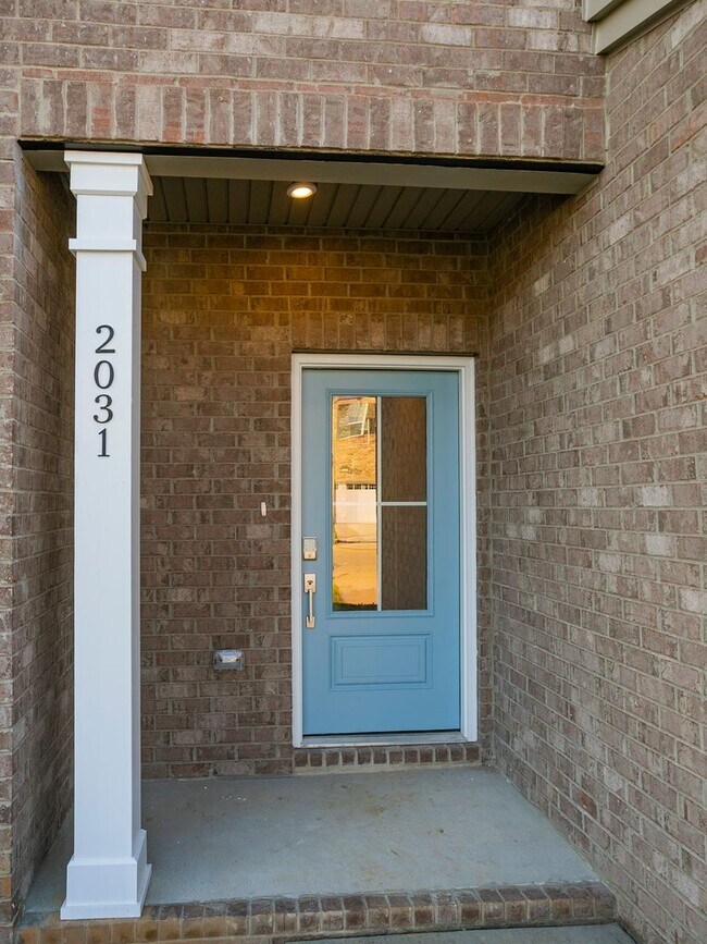 Building Photo - 2031 Sperling Dr