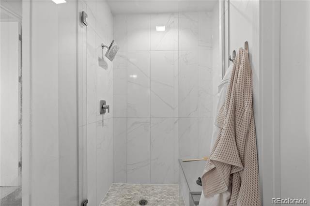 Building Photo - 1735 Central St