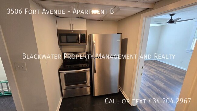 Building Photo - 2 Bedroom Apartment off Fort Avenue!