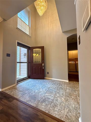 Building Photo - 4000 Juniper Ct
